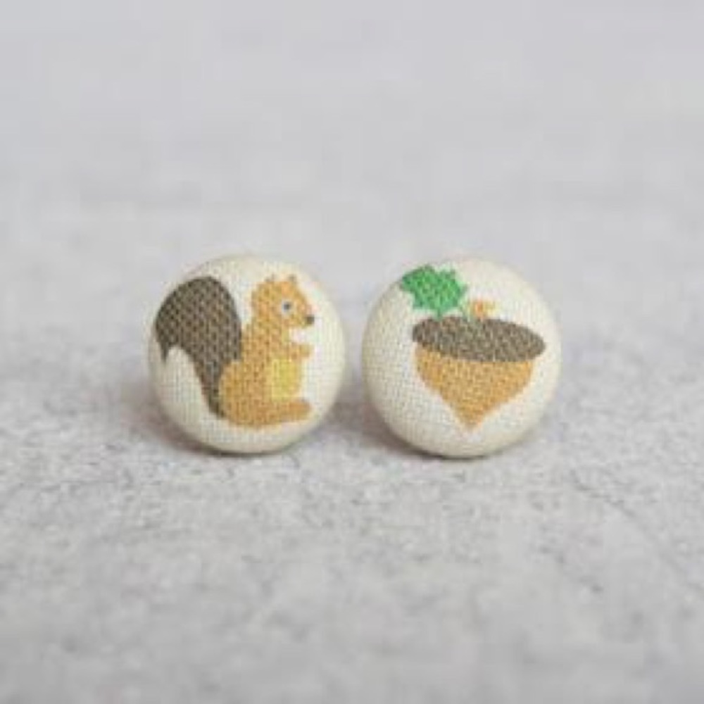 NWT Squirrel earrings